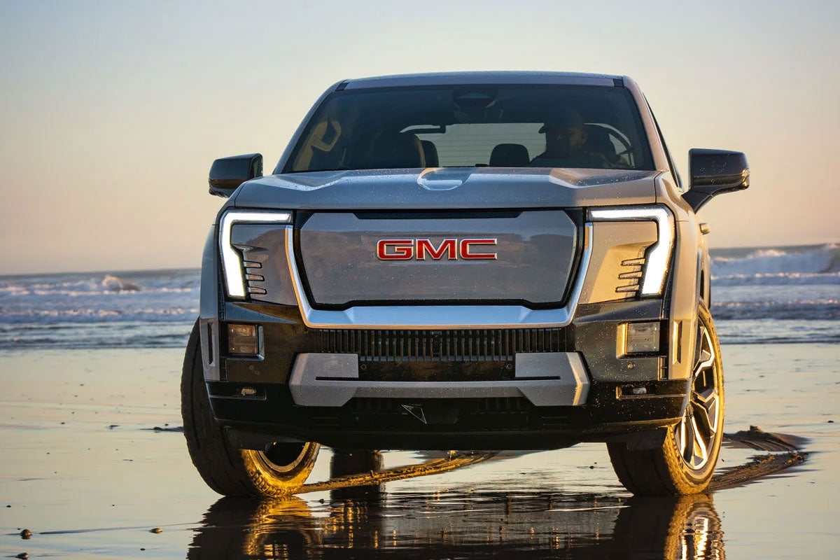 Hall Motor Company GMC in LAKEVIEW OR