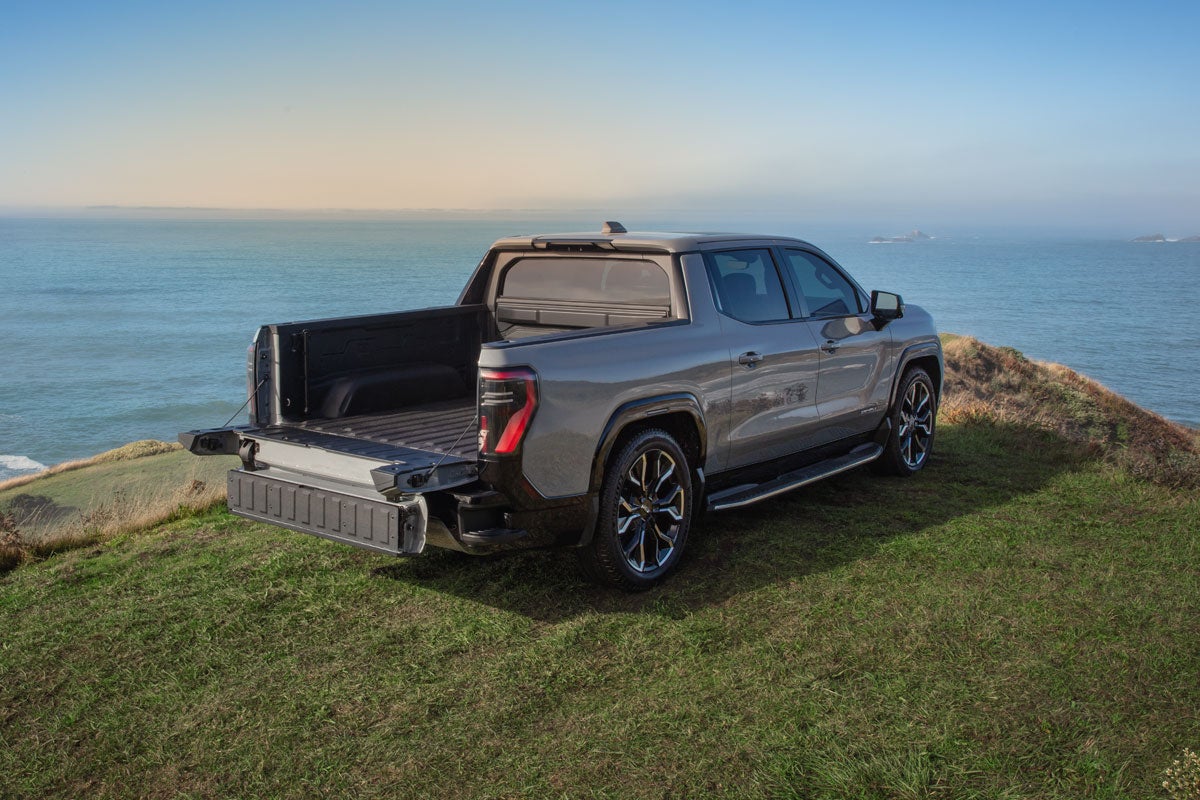 Hall Motor Company GMC in LAKEVIEW OR