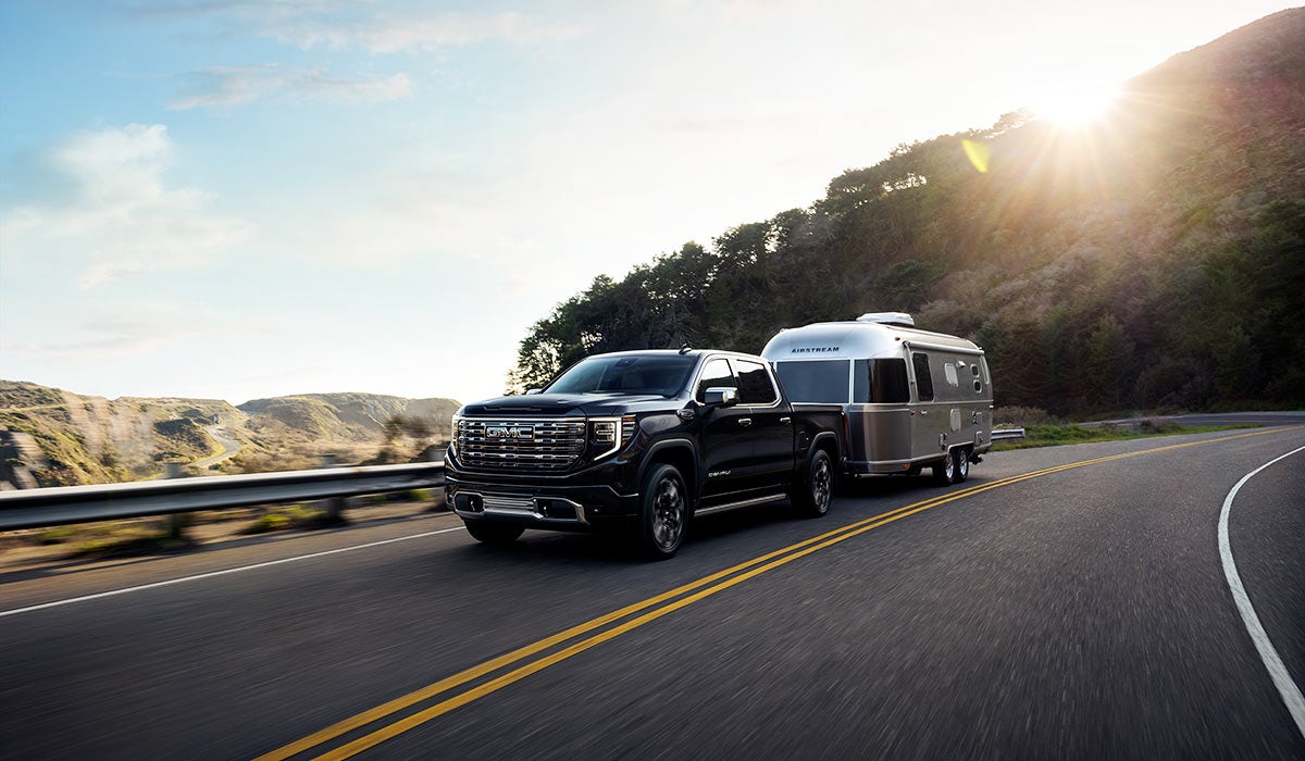 Hall Motor Company GMC in LAKEVIEW OR